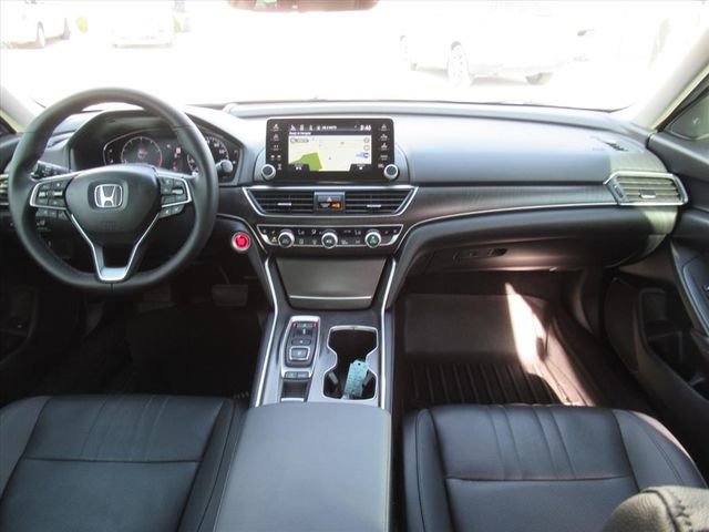 Used 2021 Honda Accord Touring image 13