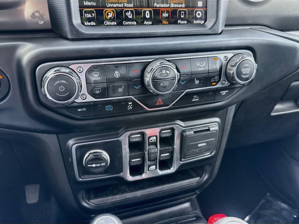 Certified 2023 Jeep Wrangler Unlimited w/ Sun & Screen Package AWD/4WD image 17