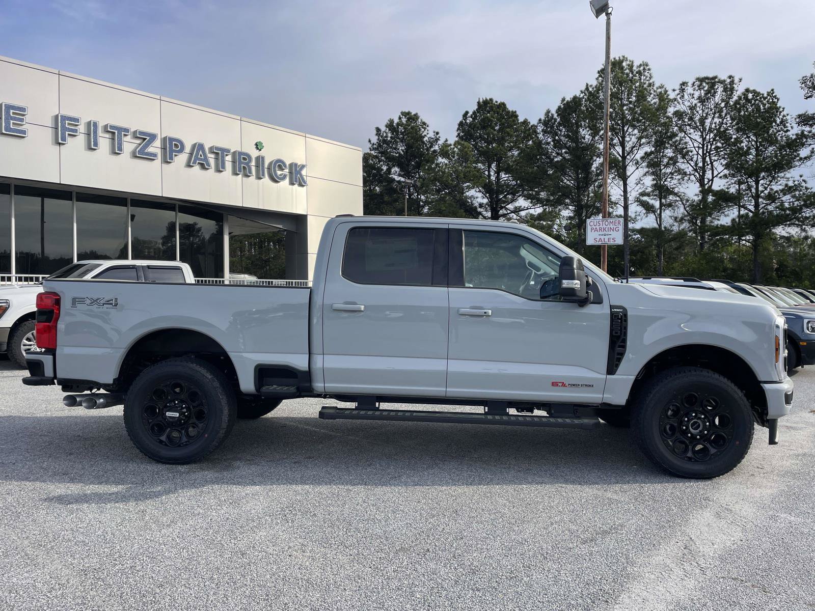 New 2026 Ford F250 Lariat w/ Black Appearance Package AWD/4WD image 2