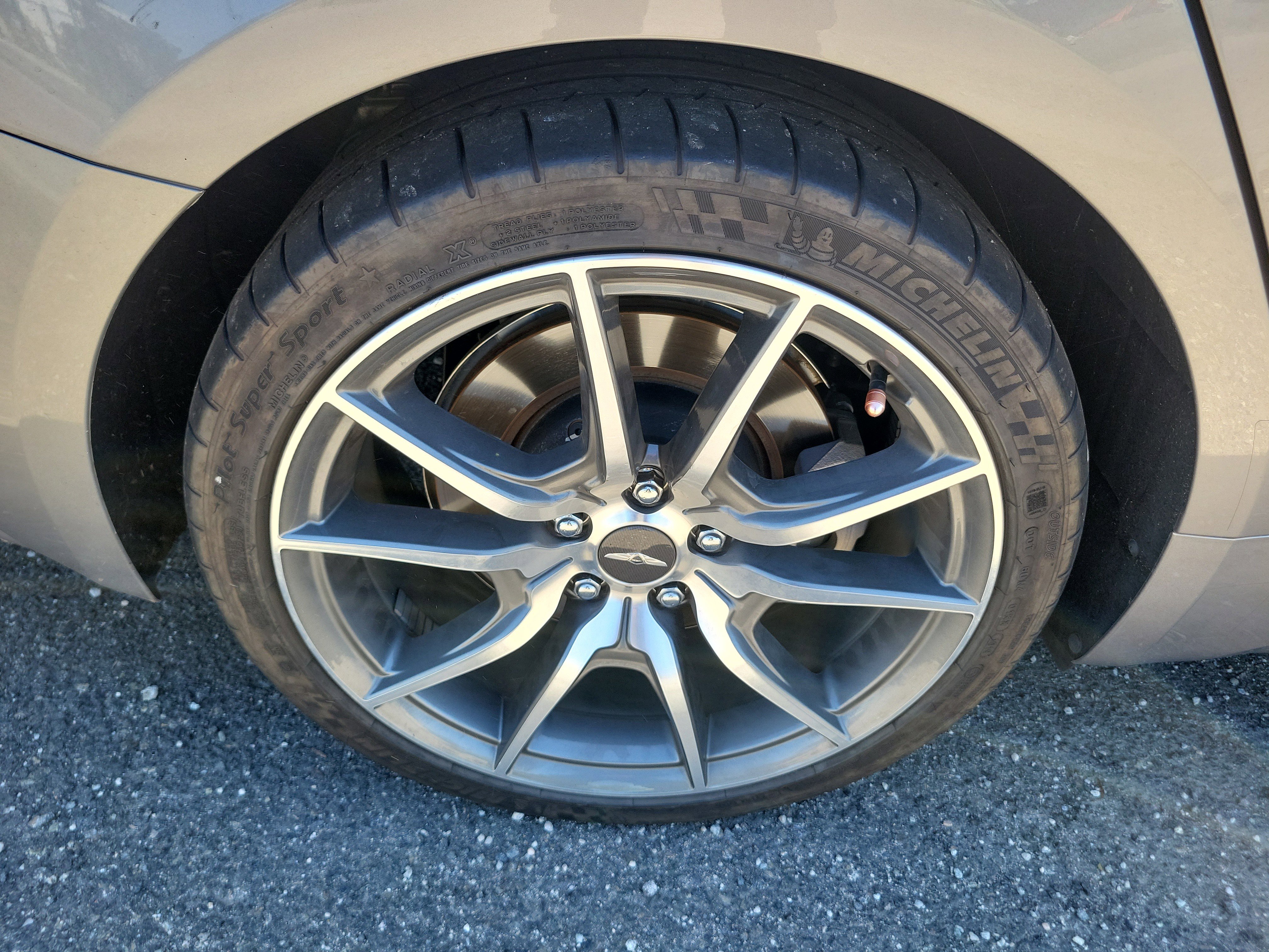 Certified 2023 Genesis G70 3.3T image 5