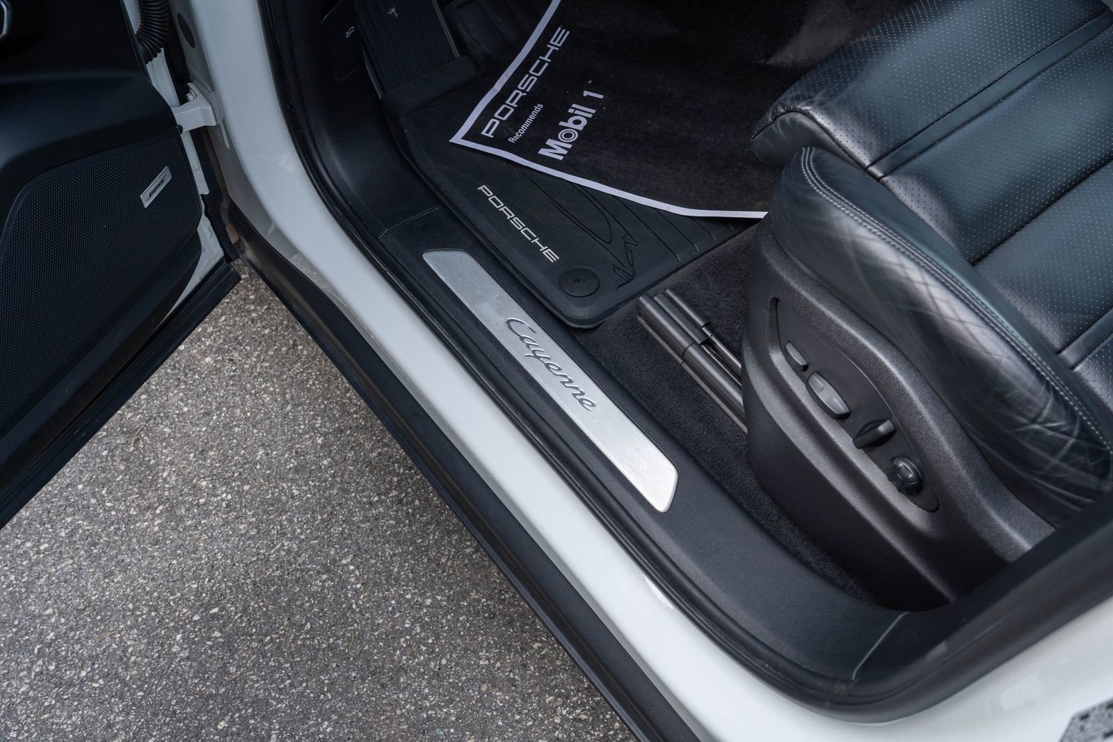 Certified 2023 Porsche Cayenne image 23