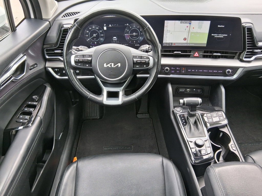 Used 2023 Kia Sportage SX image 12