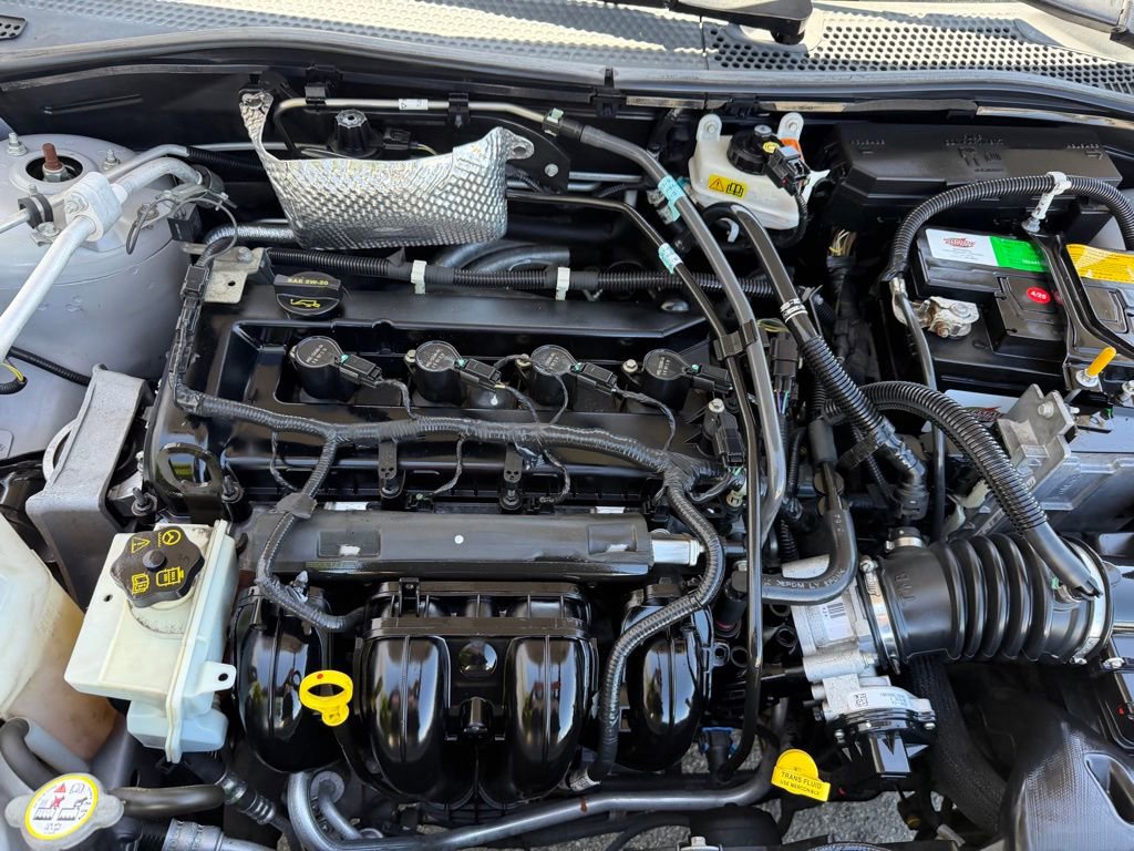 Used 2011 Ford Focus SES w/ 401A Rapid Spec Order Code image 13