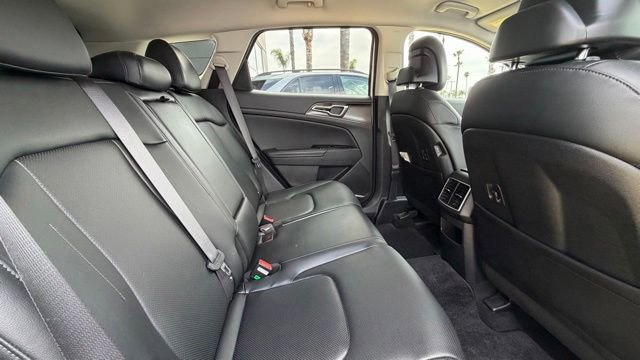 Used 2024 Kia Sportage EX FWD image 13