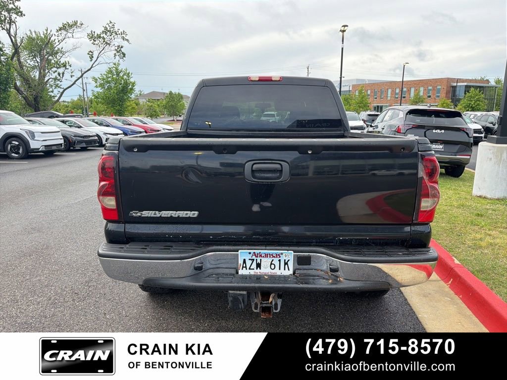 Used 2006 Chevrolet Silverado 1500 LT w/ Onstar Plus Package AWD/4WD image 8