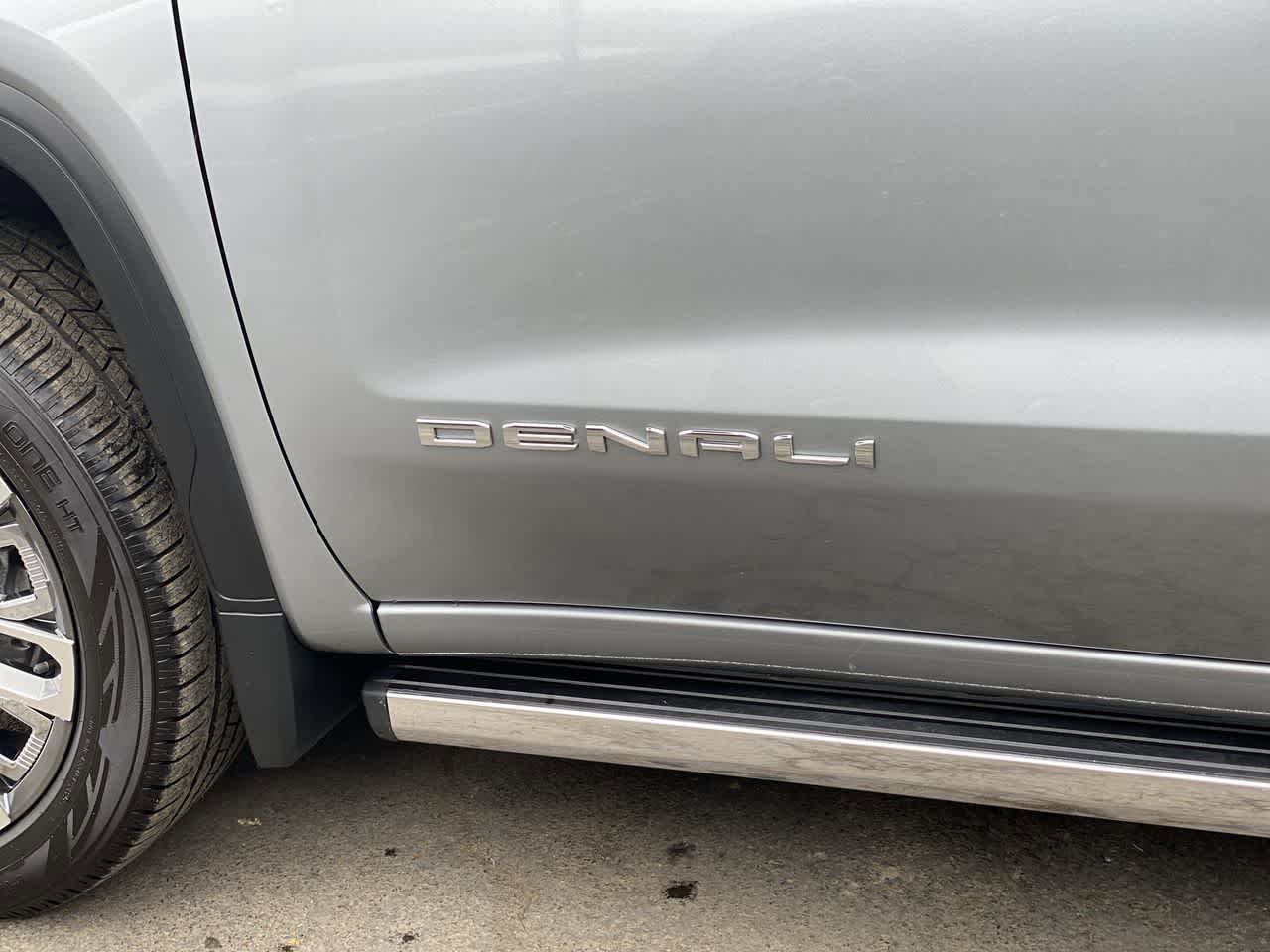 Used 2024 GMC Sierra 1500 Denali Ultimate AWD/4WD image 10
