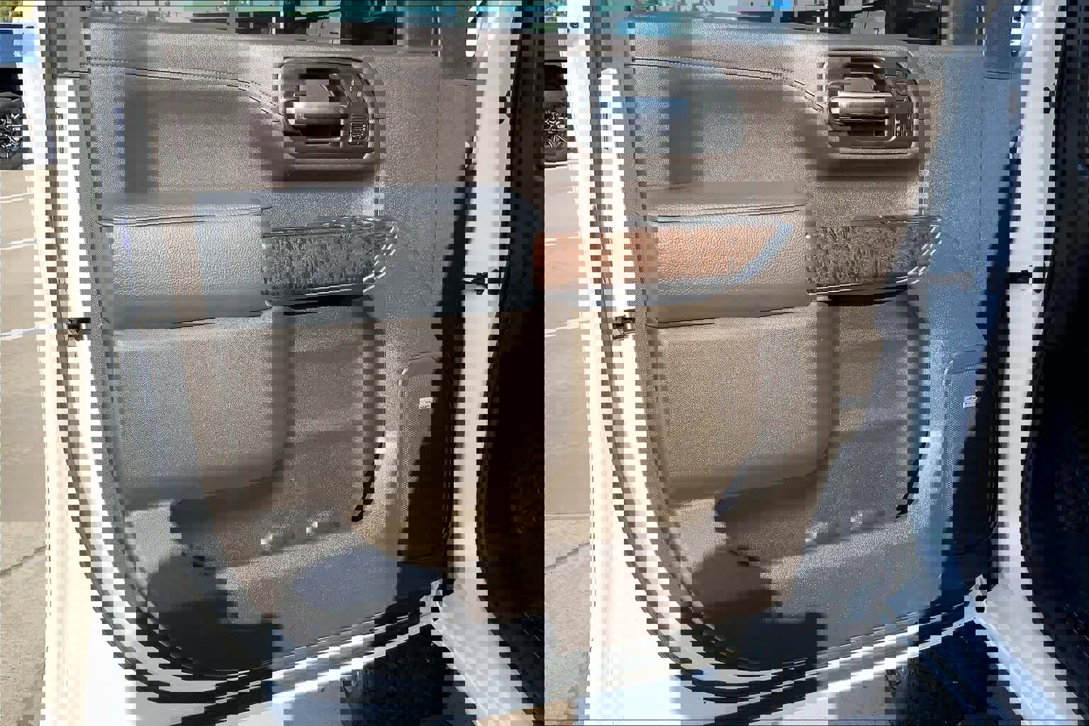 Used 2020 GMC Sierra 3500 Denali w/ Denali Ultimate Package image 21