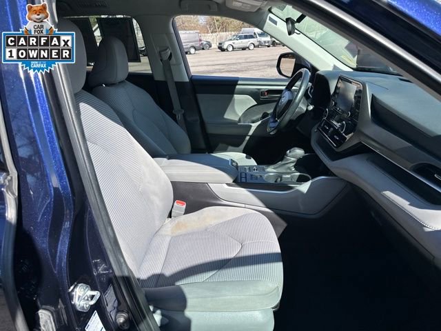 Used 2022 Toyota Highlander LE image 11