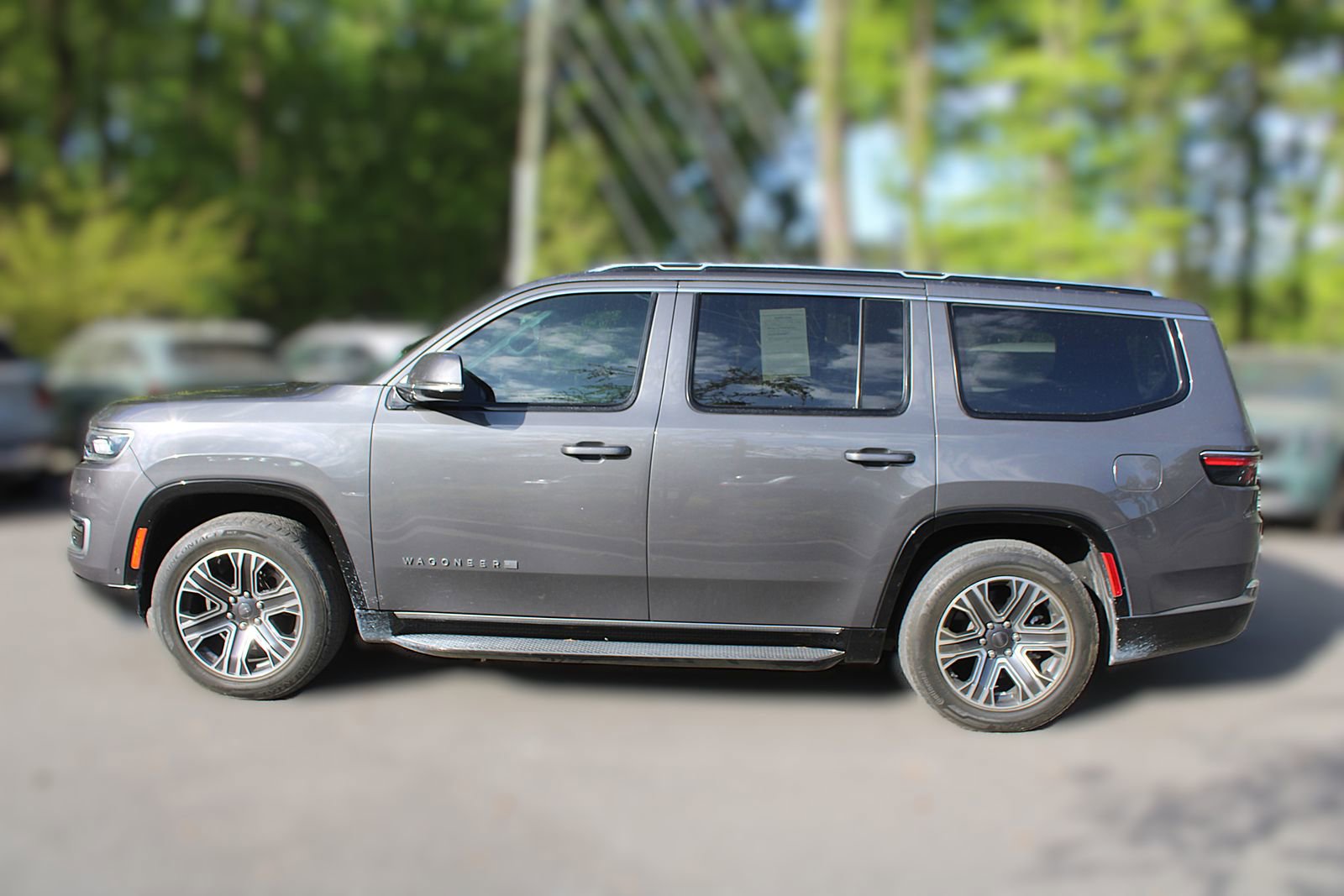 Used 2022 Jeep Wagoneer Series III w/ Rear Seat Video Group 1 image 5