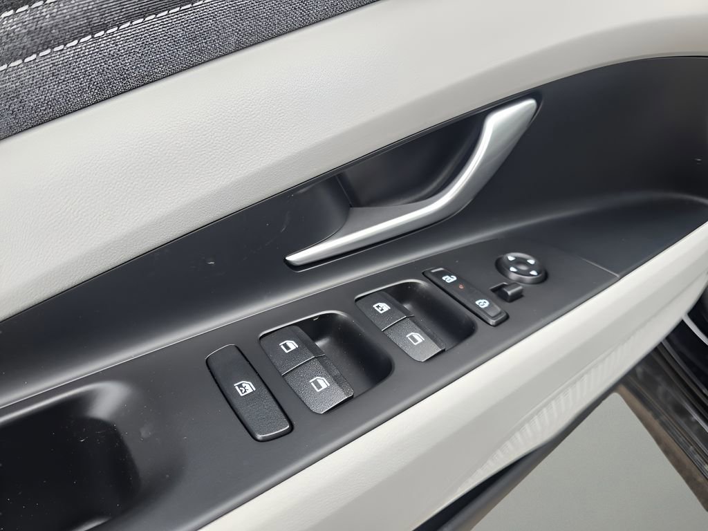 New 2026 Hyundai Elantra Limited image 24