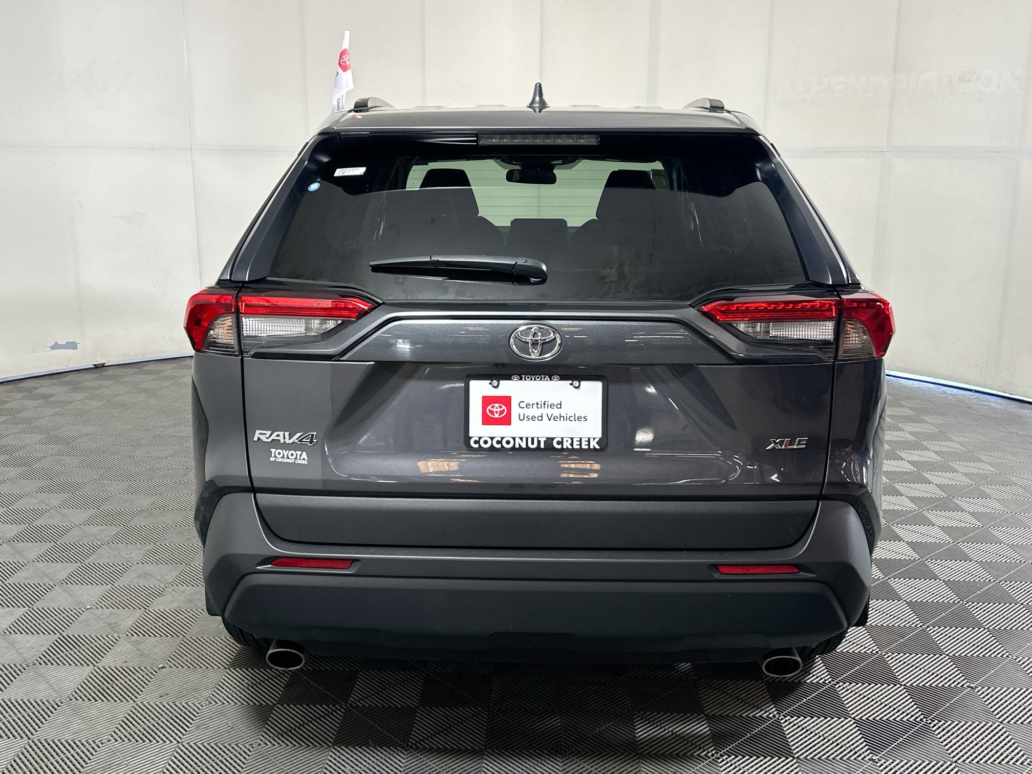 Certified 2025 Toyota RAV4 XLE w/ Convenience Package FWD image 4