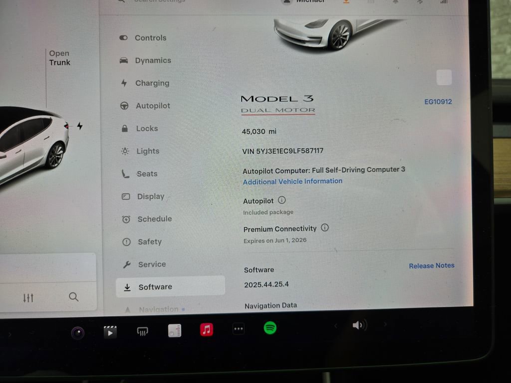 Used 2020 Tesla Model 3 Performance image 18