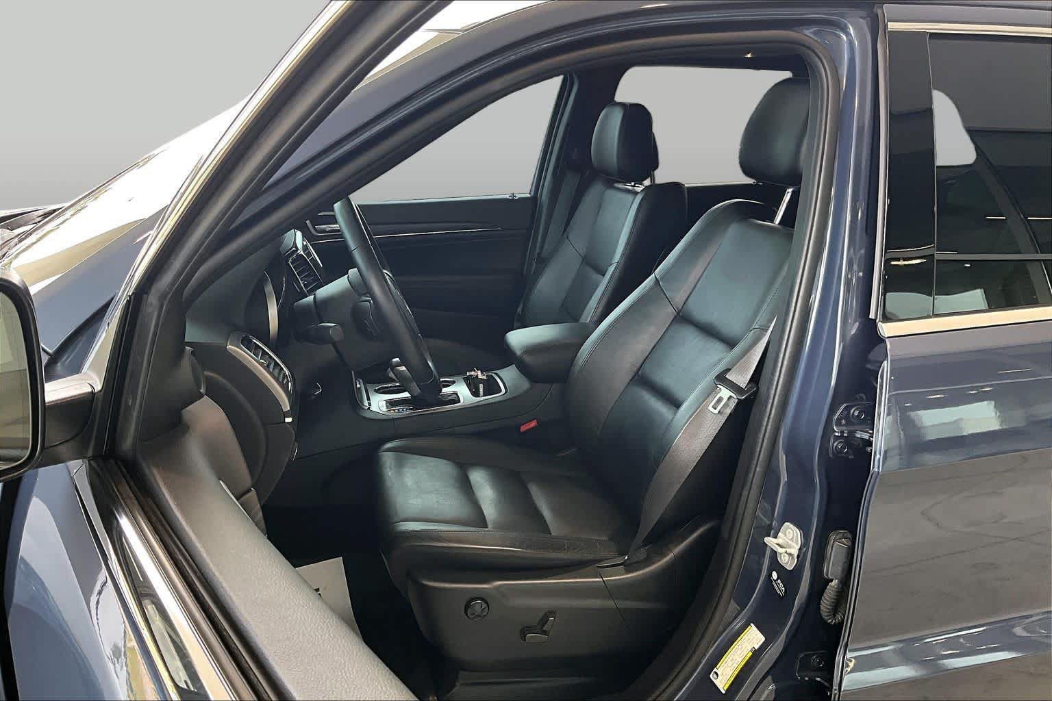 Used 2021 Jeep Grand Cherokee Limited RWD image 7