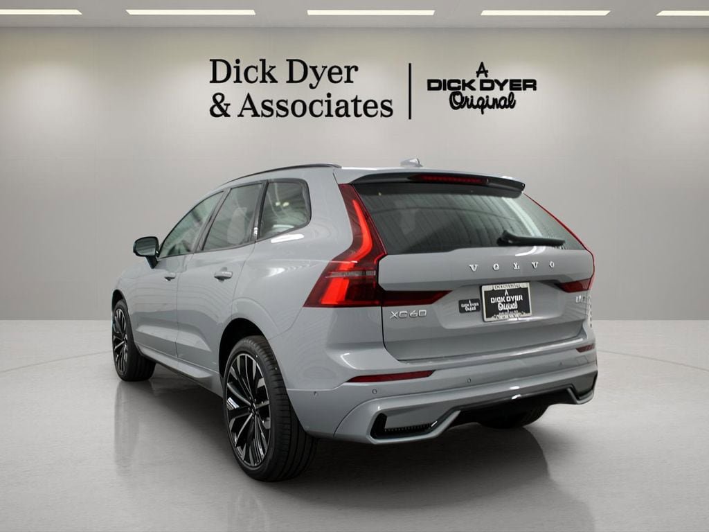 New 2026 Volvo XC60 B5 Ultra w/ Protection Package Premier AWD/4WD image 4