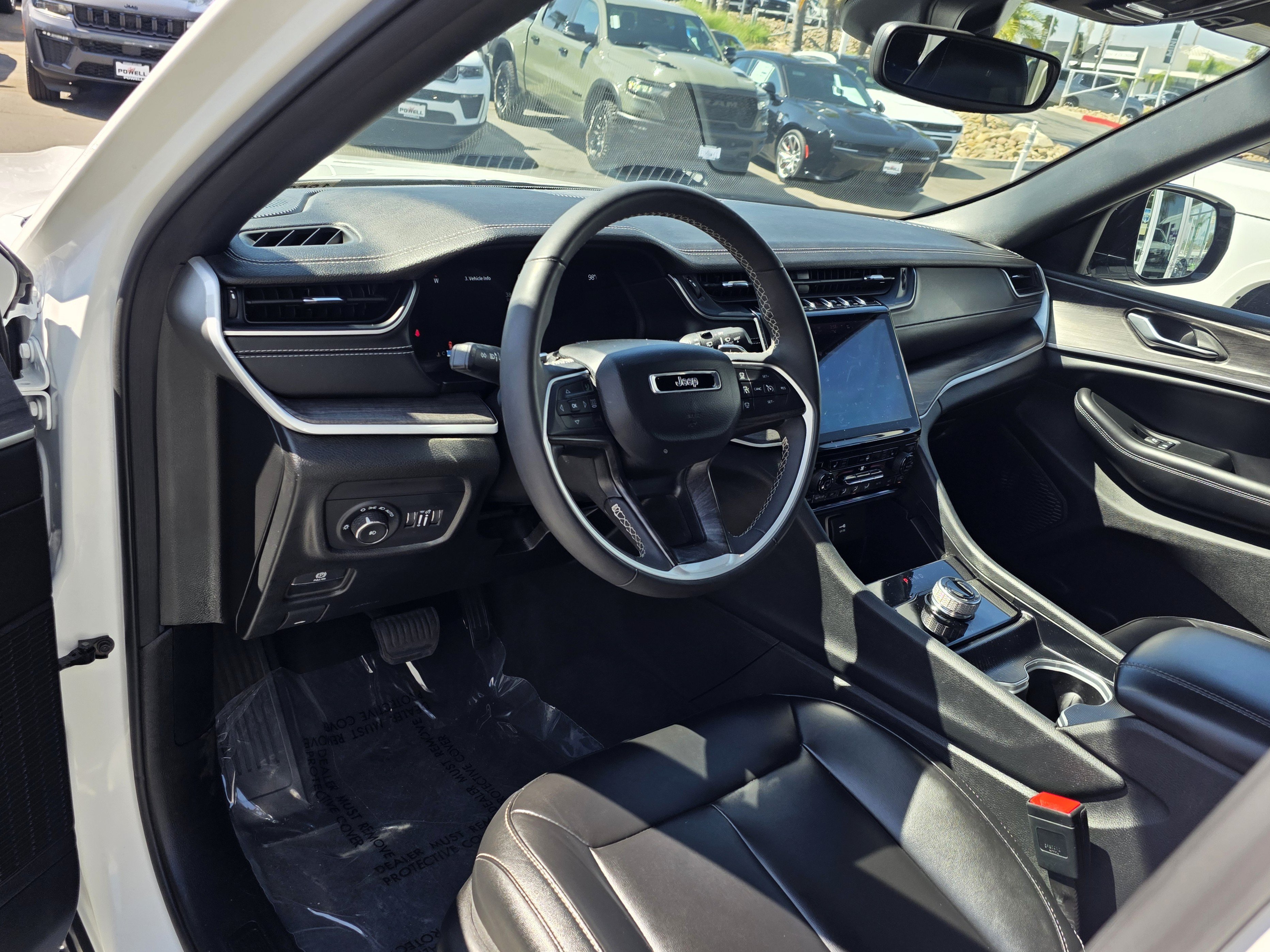 Certified 2024 Jeep Grand Cherokee Limited RWD image 10