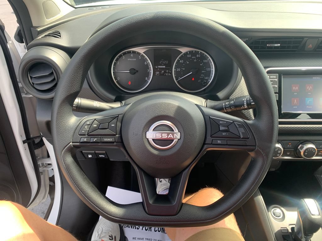 Used 2025 Nissan Kicks Play S FWD image 19