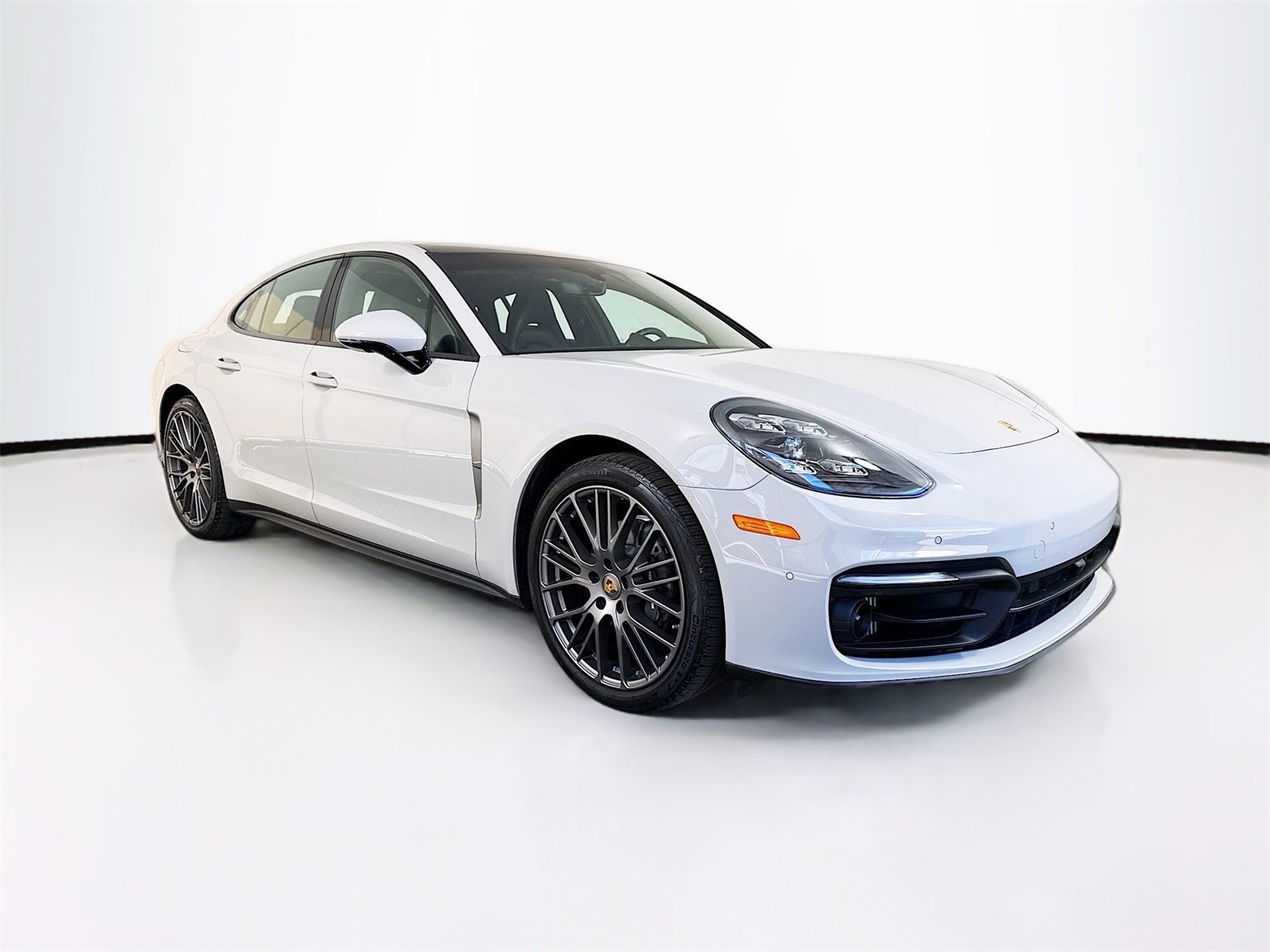 Used 2022 Porsche Panamera Platinum Edition image 7