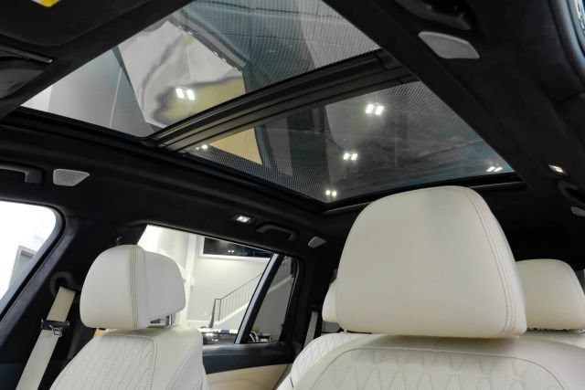 Used 2021 BMW ALPINA XB7 AWD/4WD image 6