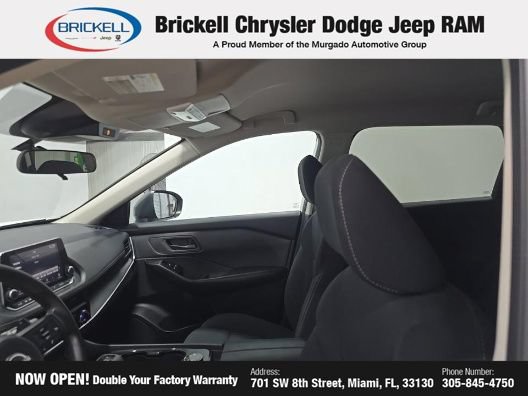 Used 2024 Nissan Rogue S AWD/4WD image 6