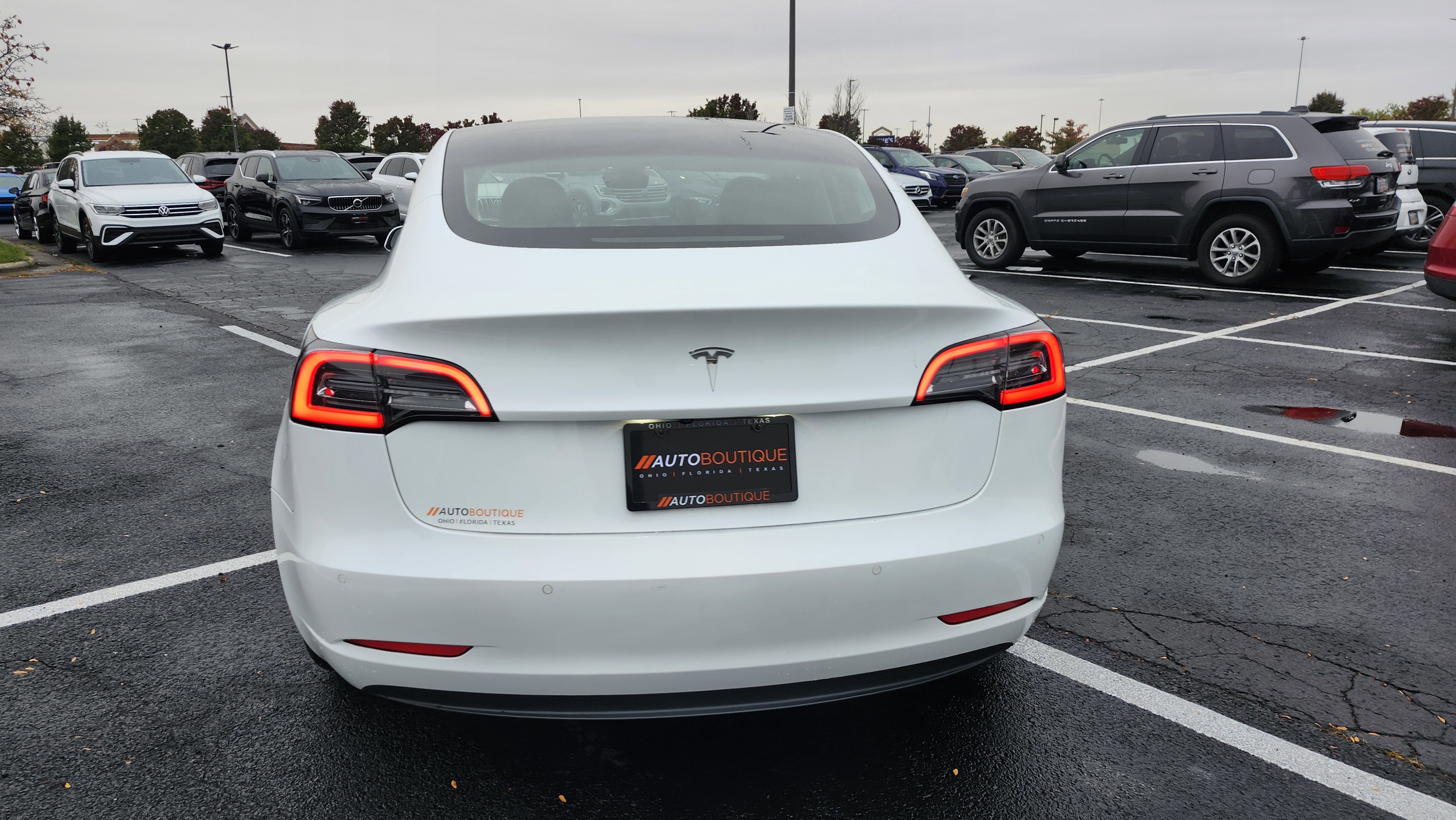 Used 2019 Tesla Model 3 Standard Range Plus image 9