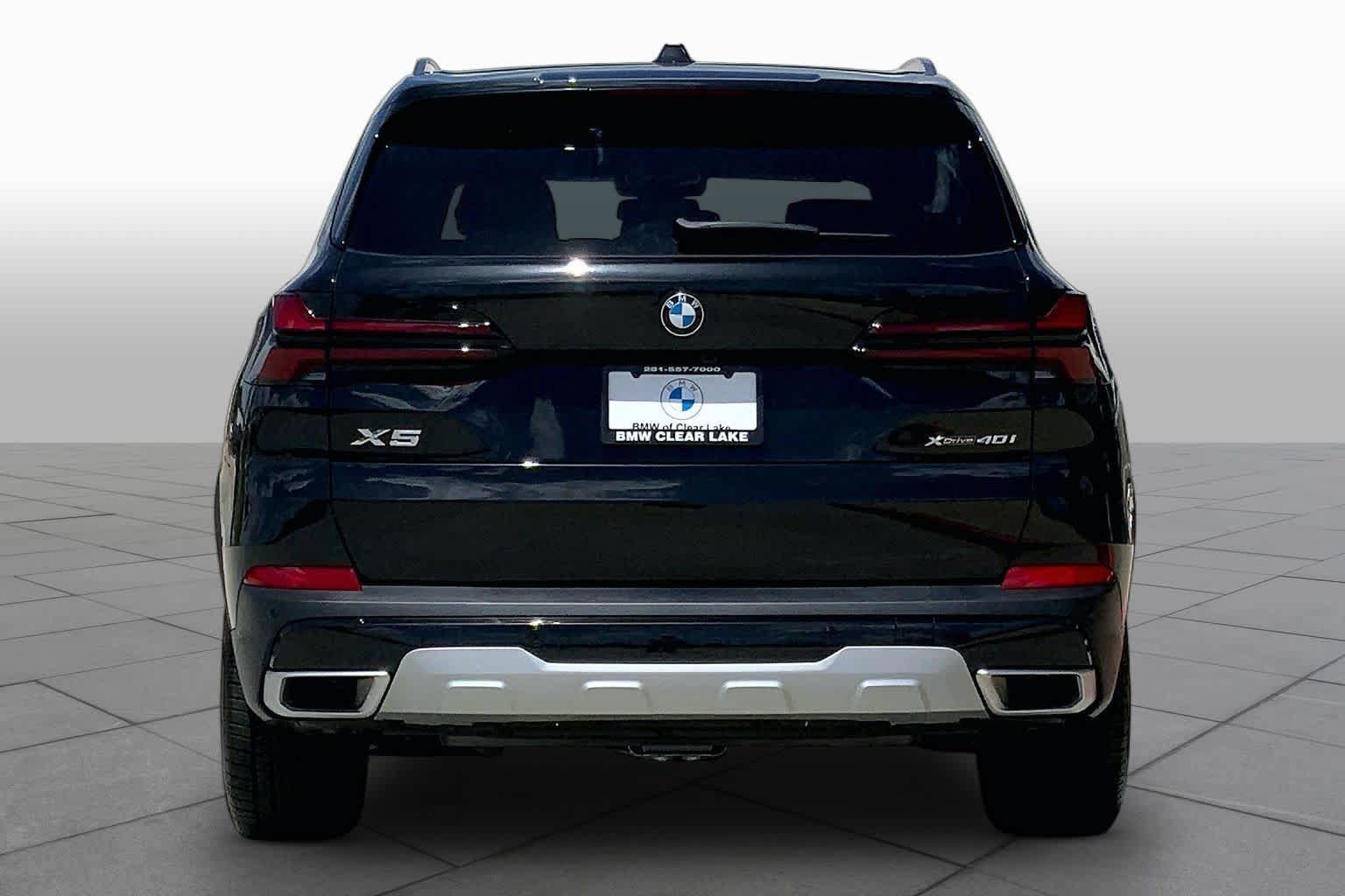 Used 2024 BMW X5 xDrive40i w/ Premium Package AWD/4WD image 4
