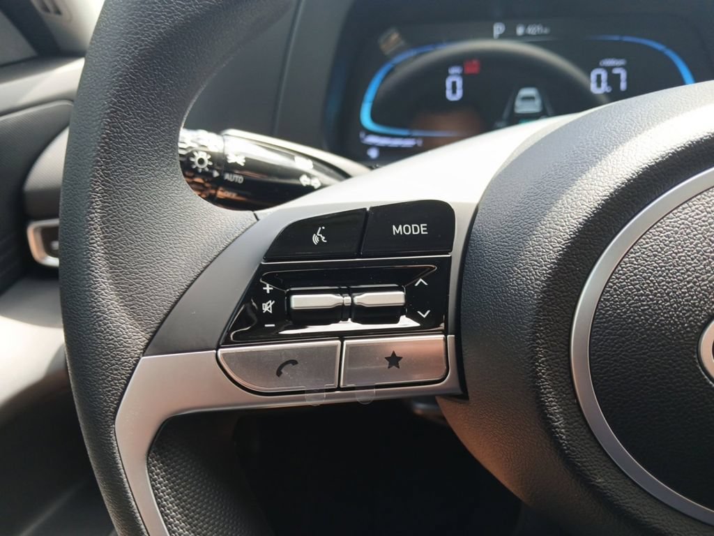 New 2026 Hyundai Elantra SE FWD image 16