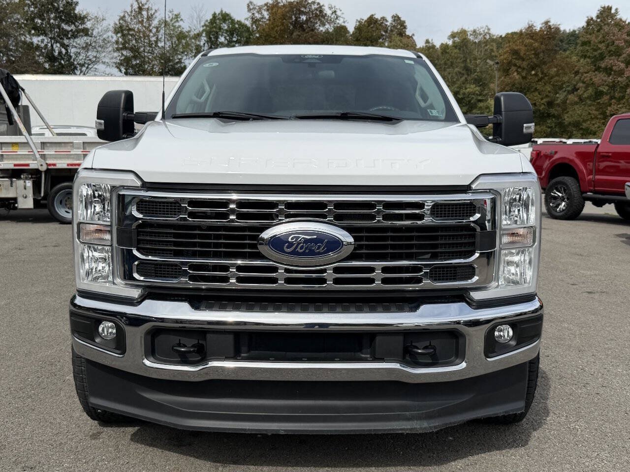 Used 2024 Ford F250 XLT AWD/4WD image 3