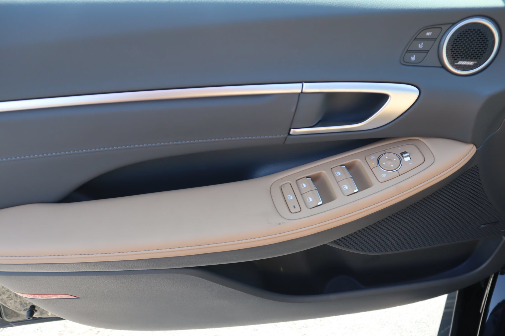 New 2026 Hyundai Sonata Limited FWD image 17