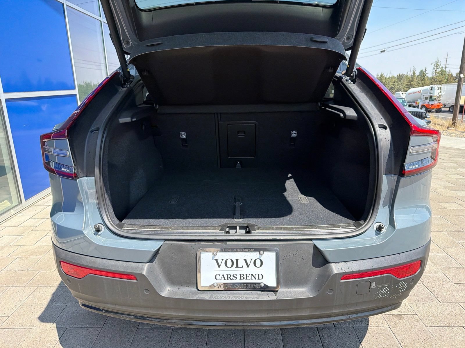 Used 2023 Volvo C40 P8 Recharge Ultimate AWD/4WD image 9