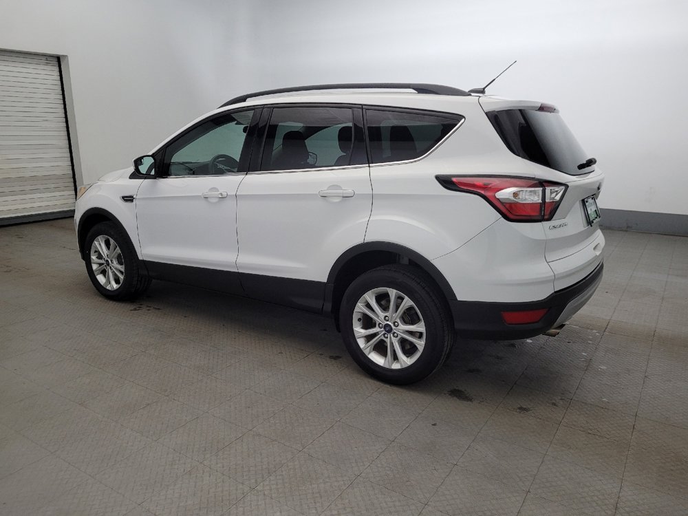 Used 2018 Ford Escape SE image 3