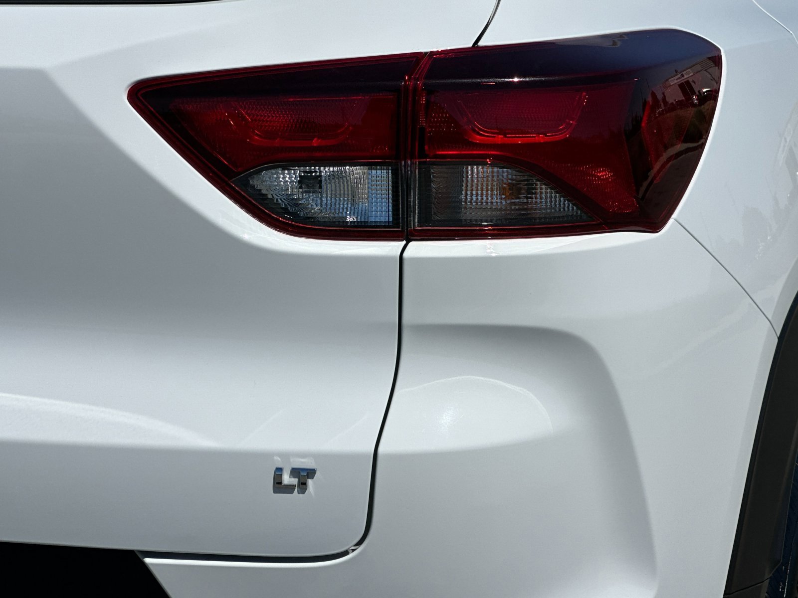 Used 2024 Chevrolet TrailBlazer LT w/ LT Cold Weather Package image 32