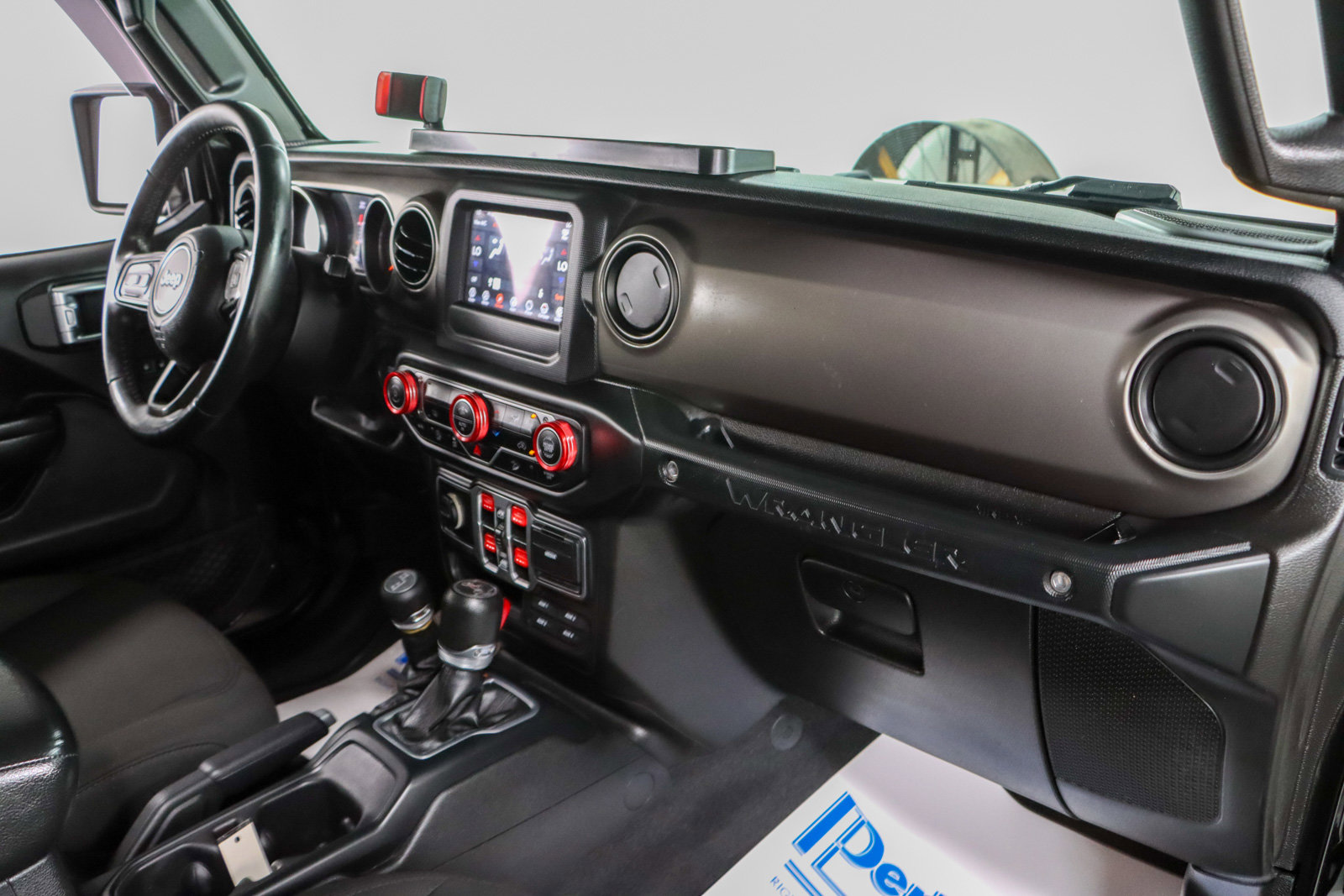 Used 2018 Jeep Wrangler Unlimited Sport S image 26