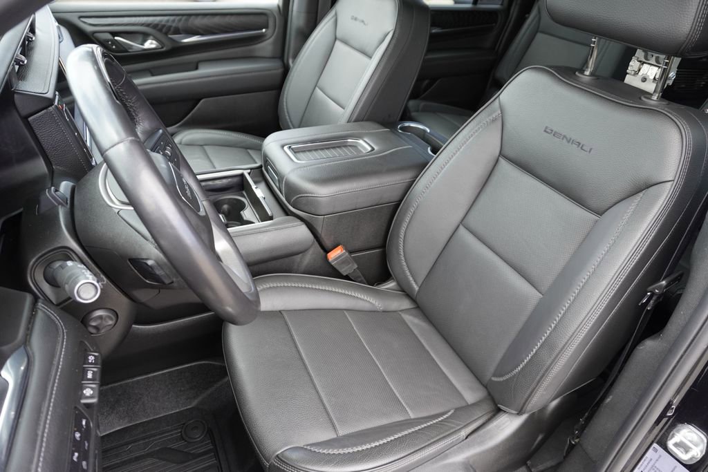 Used 2023 GMC Yukon XL Denali w/ Denali Reserve Package AWD/4WD image 20