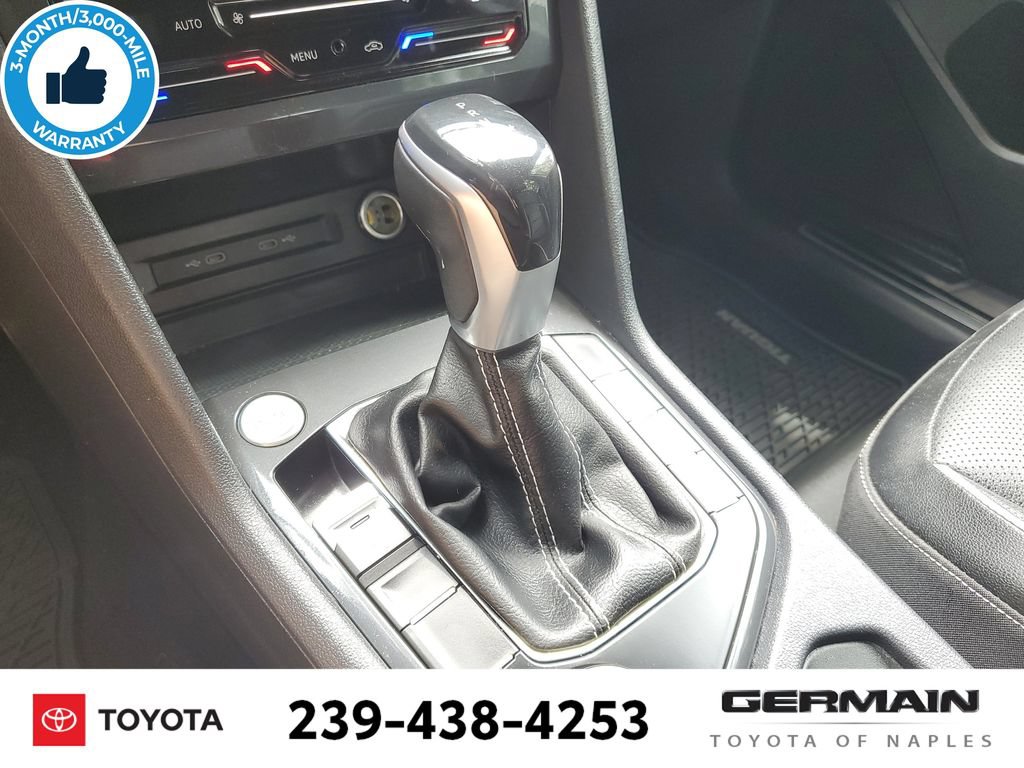 Used 2022 Volkswagen Tiguan SEL R-Line AWD/4WD image 26