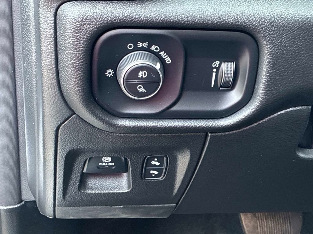 Used 2023 RAM 1500 Big Horn image 23