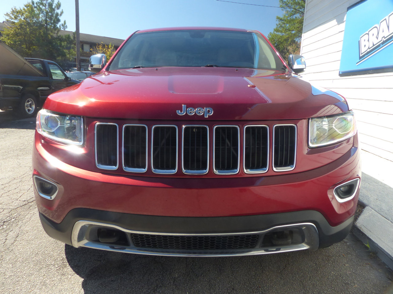 Used 2014 Jeep Grand Cherokee Limited w/ Trailer Tow Group IV image 3