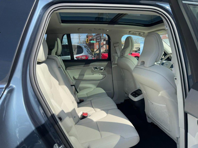 Certified 2024 Volvo XC90 B6 Plus w/ Protection Package Premier image 11