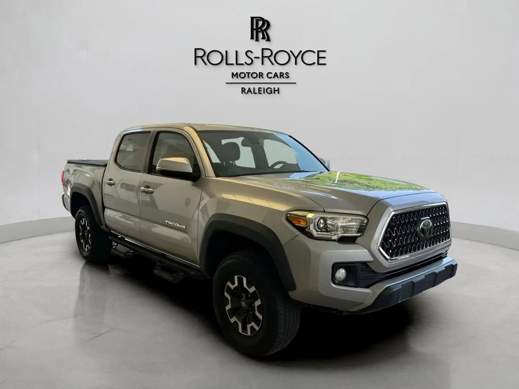 Used 2019 Toyota Tacoma TRD Off-Road AWD/4WD image 3