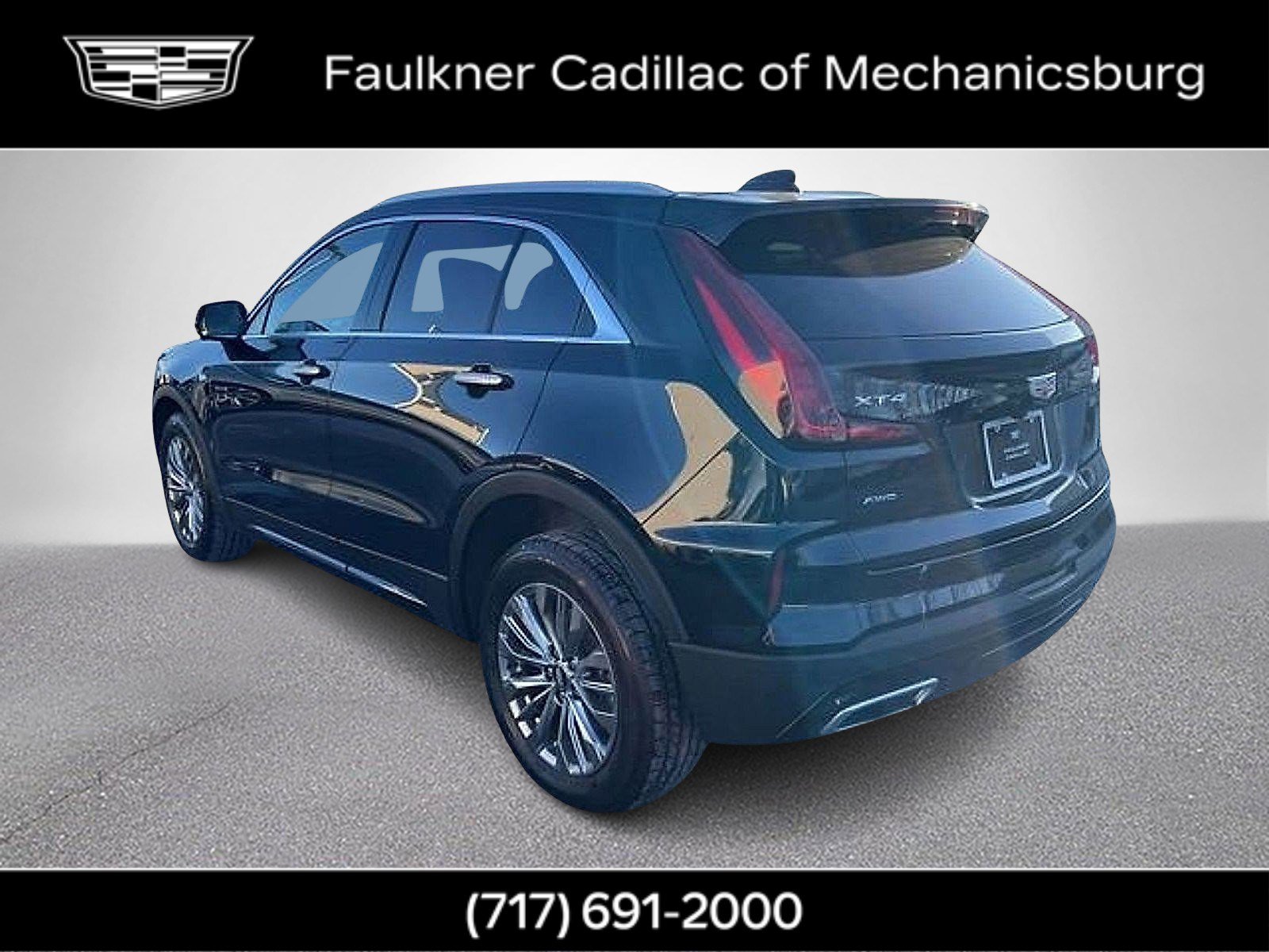 Used 2025 Cadillac XT4 Premium Luxury image 8