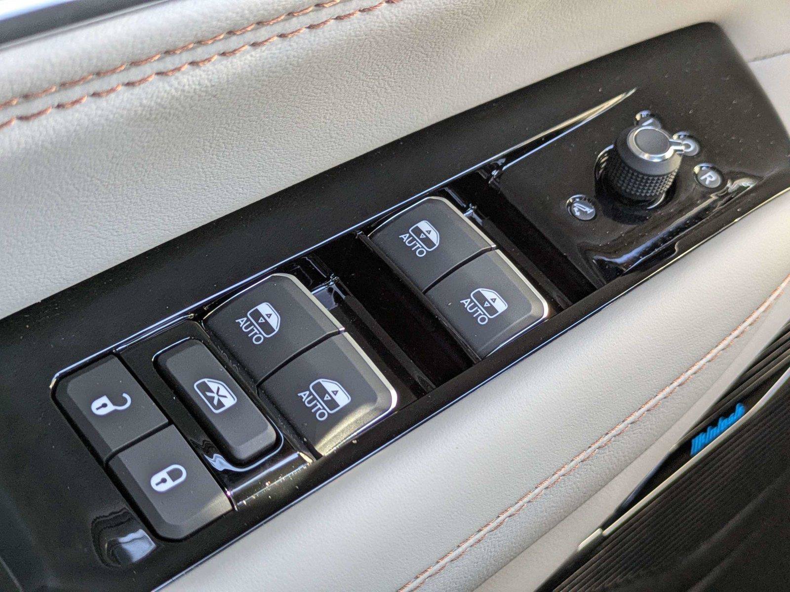 New 2026 Jeep Grand Wagoneer Summit w/ Premium Group III AWD/4WD image 27