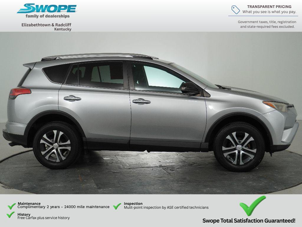 Used 2016 Toyota RAV4 LE FWD image 2