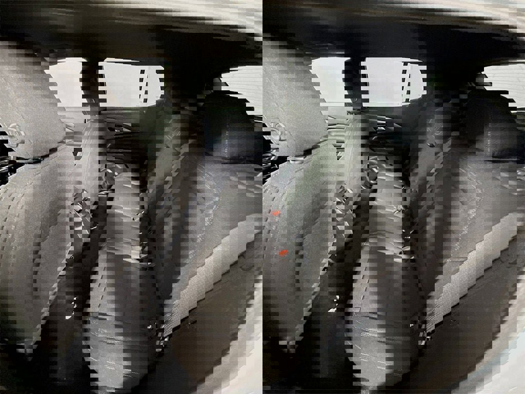 New 2026 Chevrolet Equinox EV LT image 18