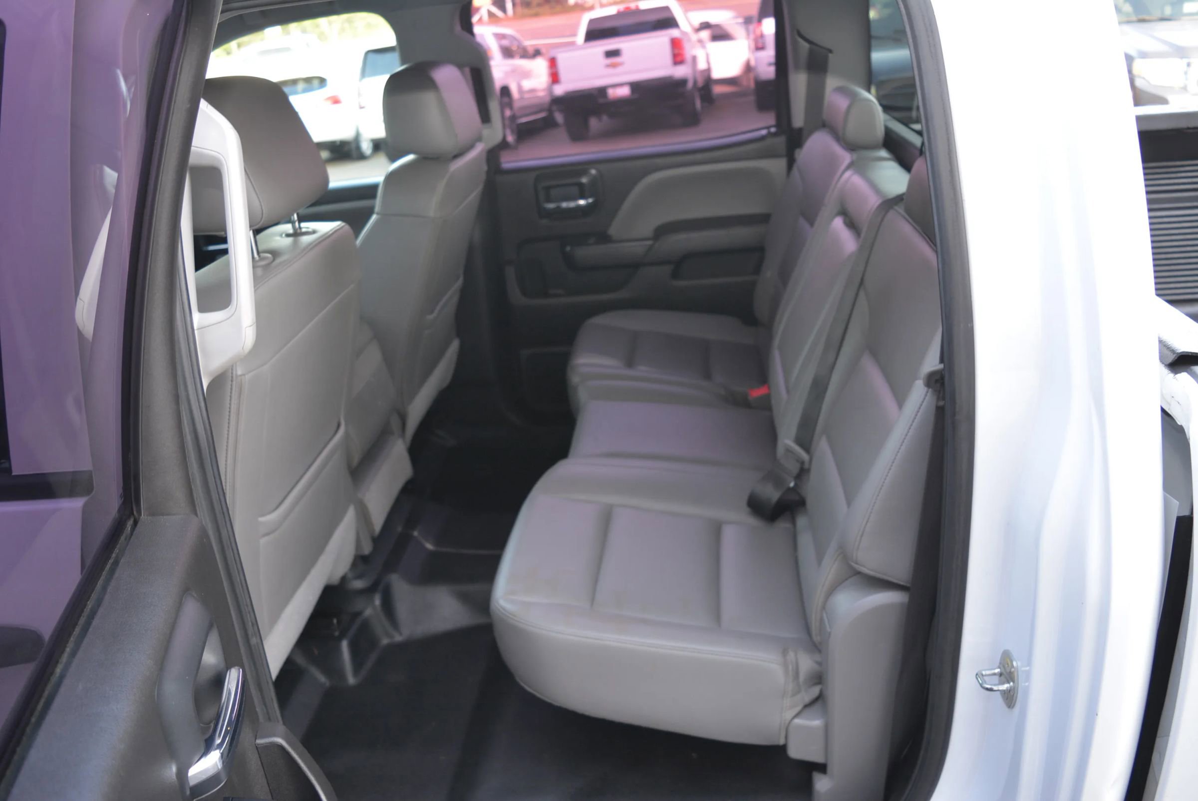 Used 2018 Chevrolet Silverado 2500 W/T image 12