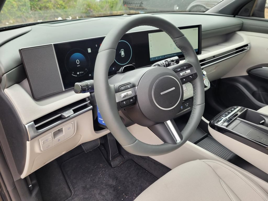 New 2026 Hyundai Tucson Limited FWD image 16