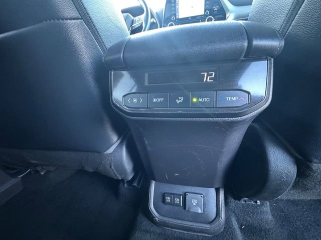 Used 2021 Toyota Highlander Limited image 31