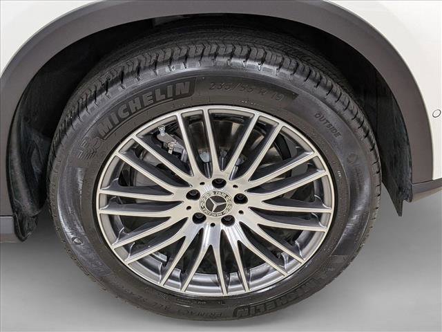 Used 2026 Mercedes-Benz GLC 300 image 23