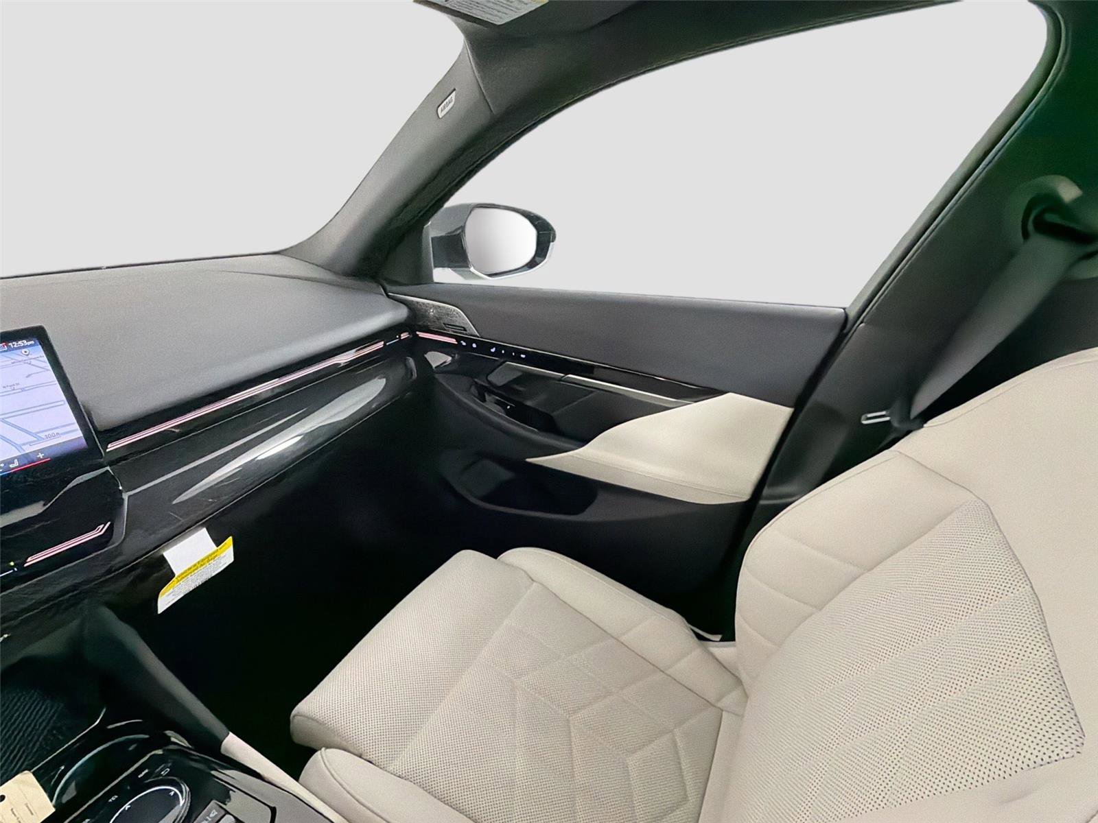 Certified 2026 BMW 530i RWD image 28