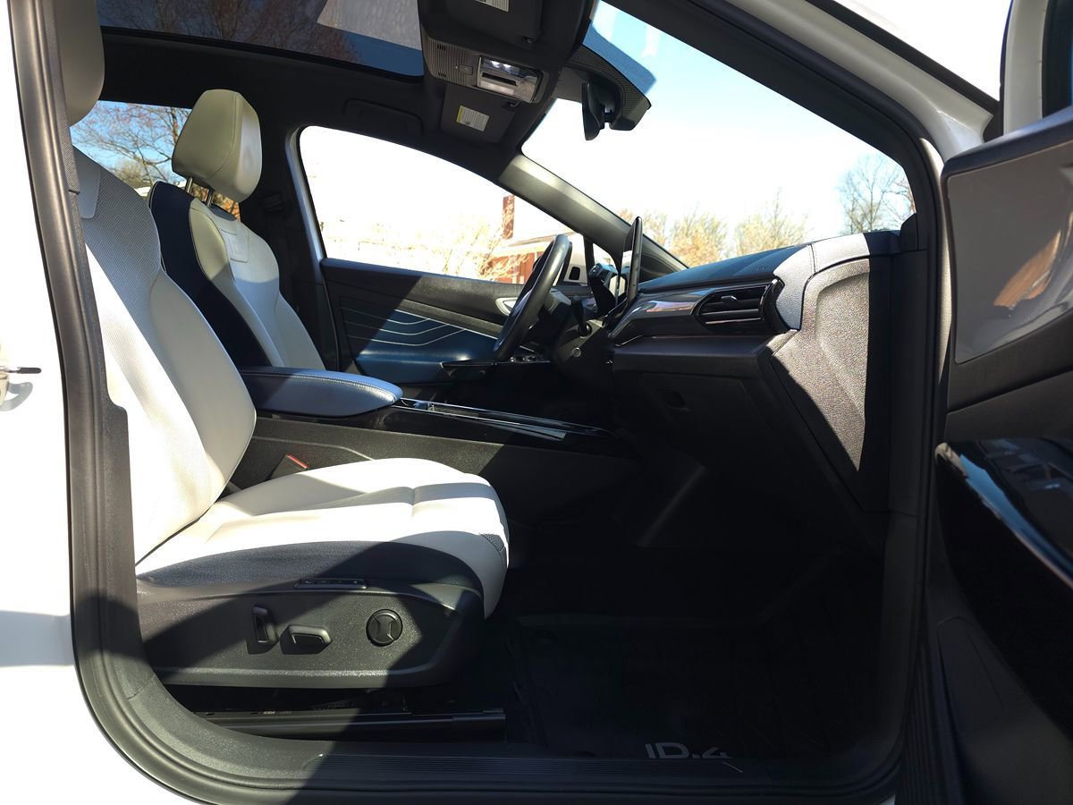 Used 2024 Volkswagen ID.4 S RWD image 20
