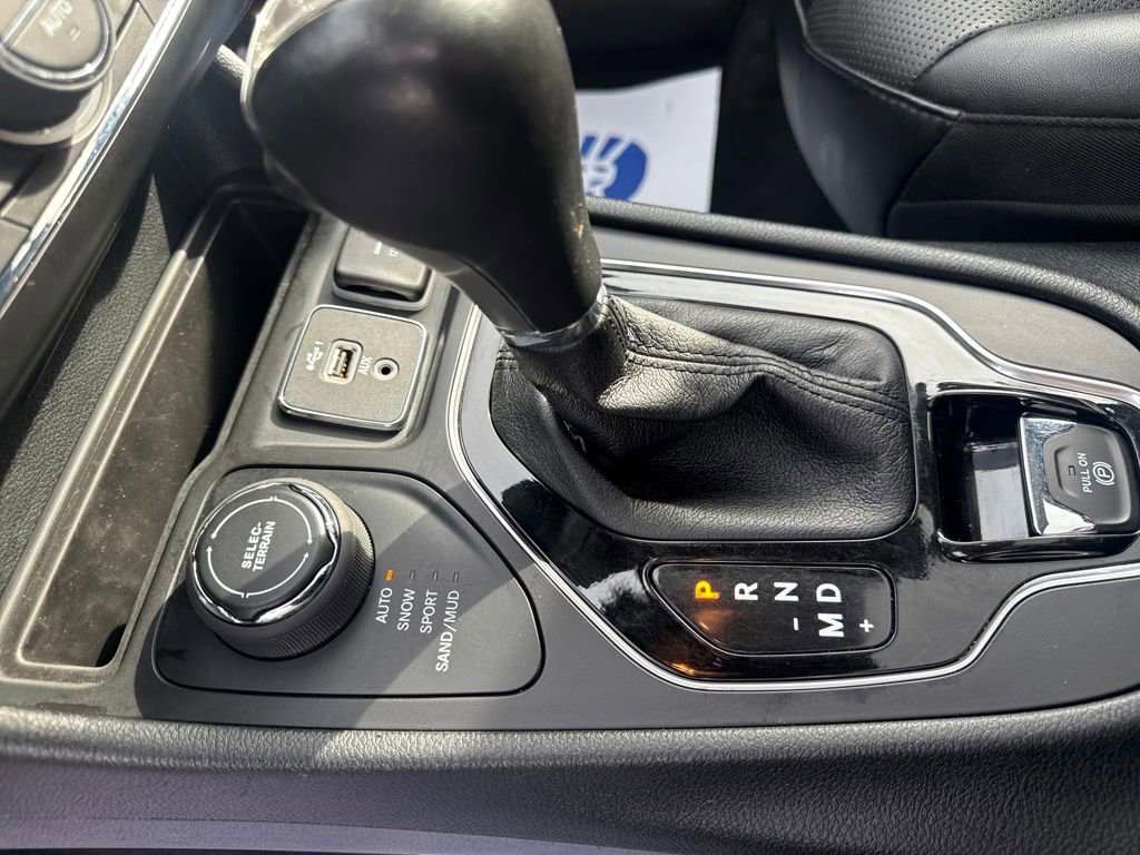 Certified 2022 Jeep Cherokee Limited AWD/4WD image 24