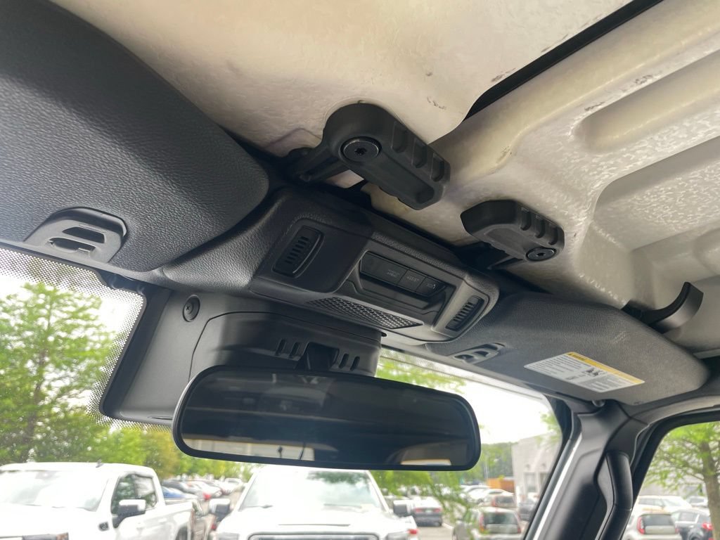 Used 2024 Jeep Wrangler Unlimited Sahara AWD/4WD image 19